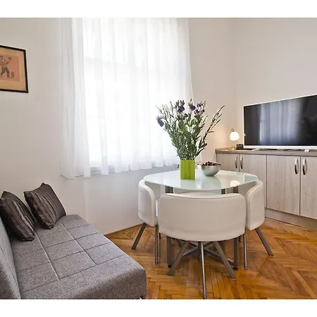 Apartament Grand *