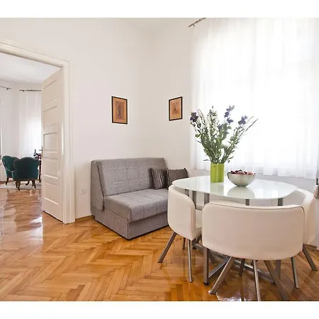 Apartament Grand Split